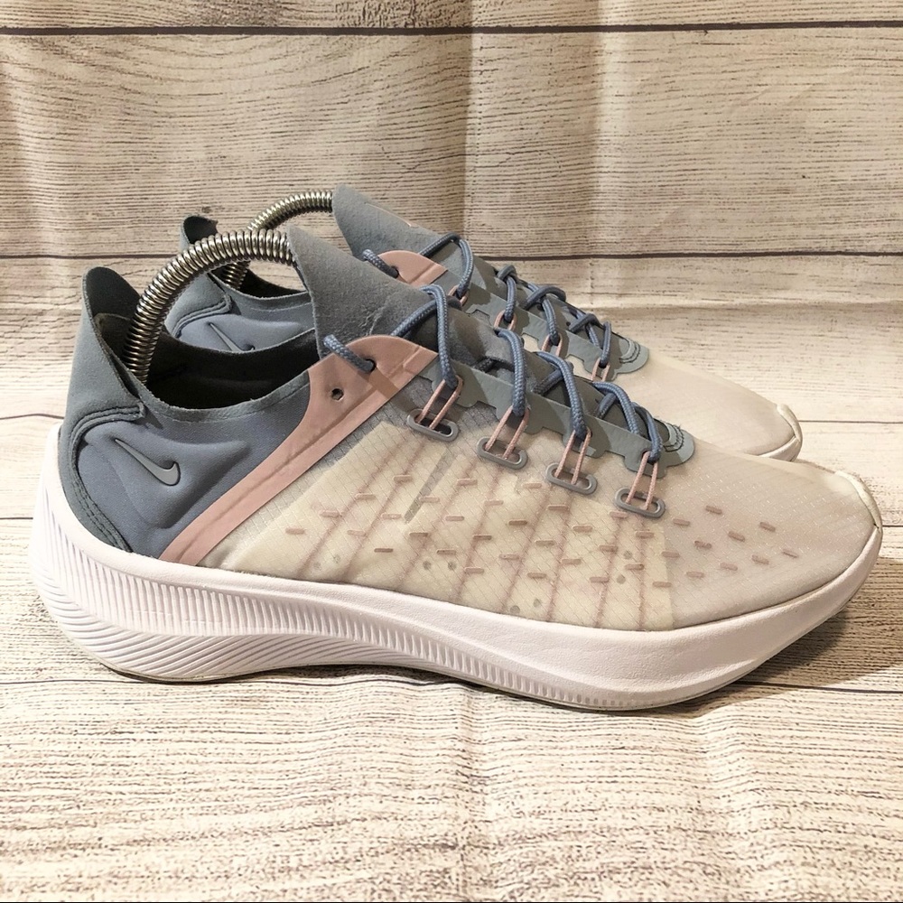 Women’s Nike EXP-X14 sz 10